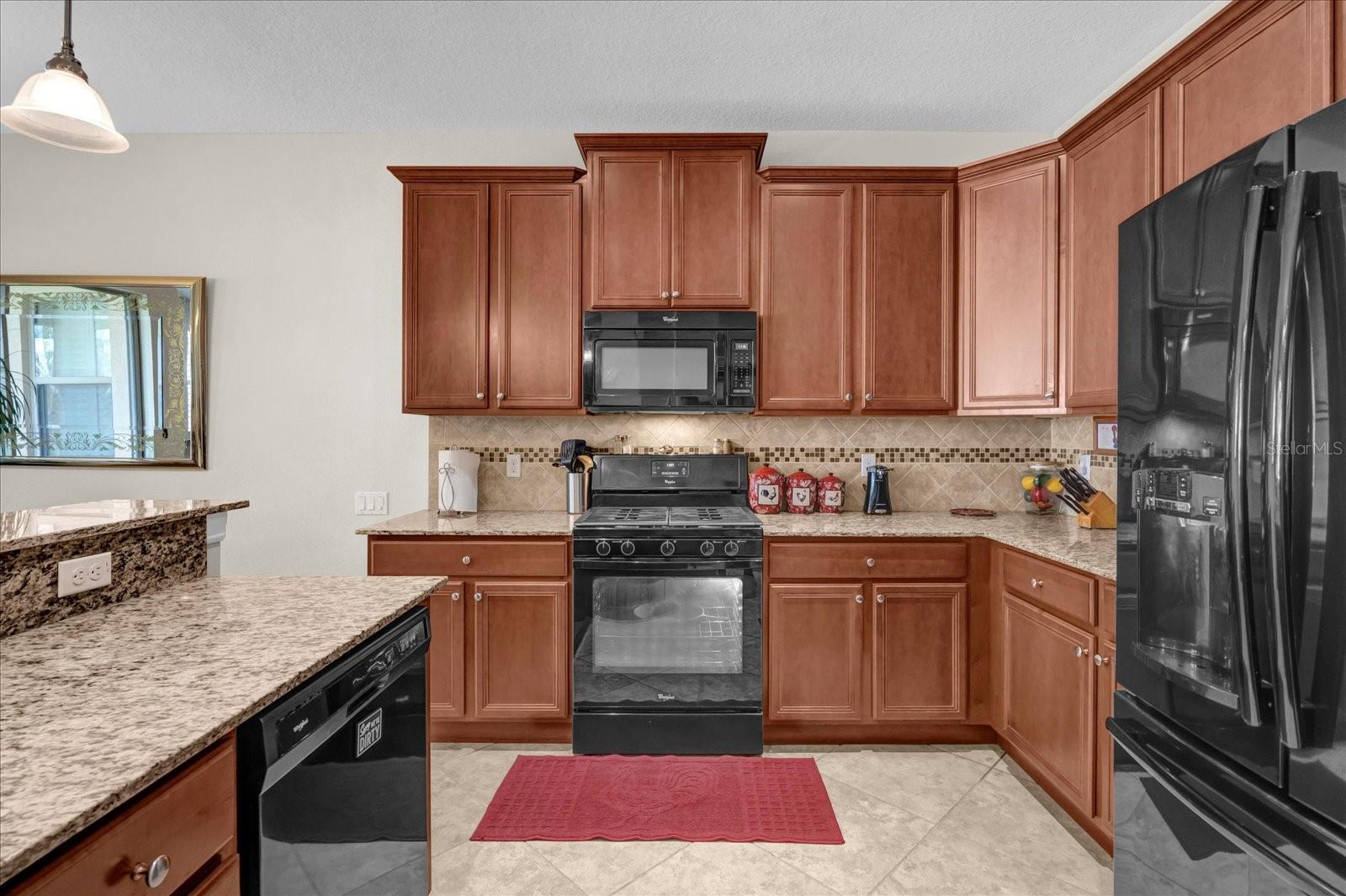 556 GRANDE DR, DAVENPORT, FL, 33837