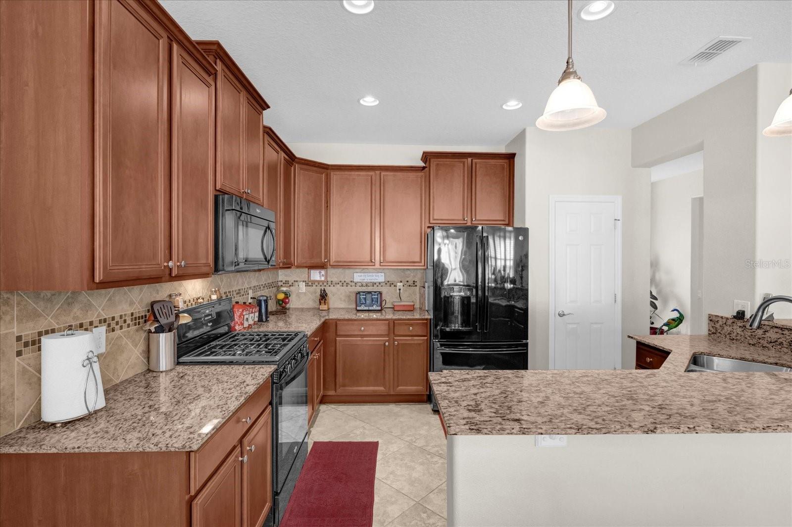 556 GRANDE DR, DAVENPORT, FL, 33837