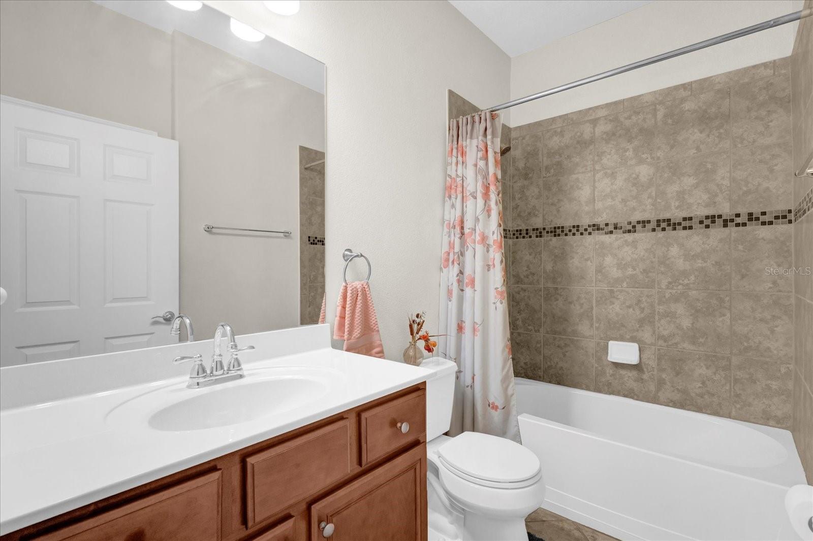 556 GRANDE DR, DAVENPORT, FL, 33837