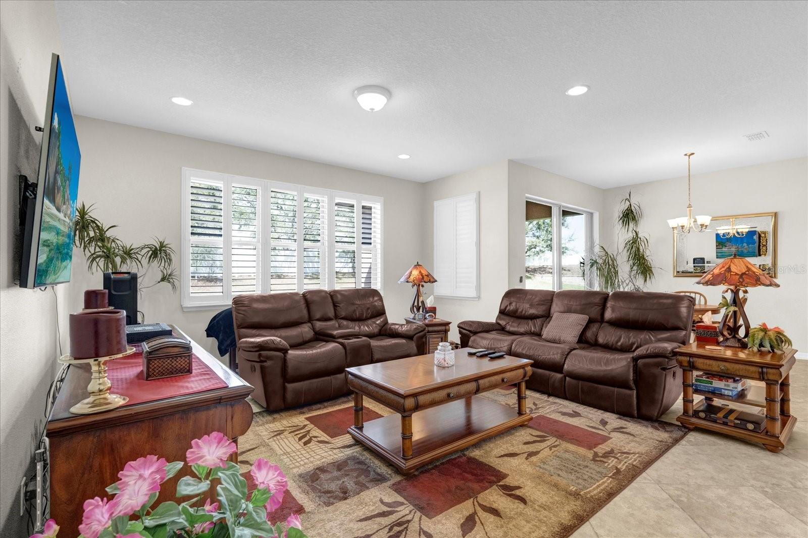 556 GRANDE DR, DAVENPORT, FL, 33837