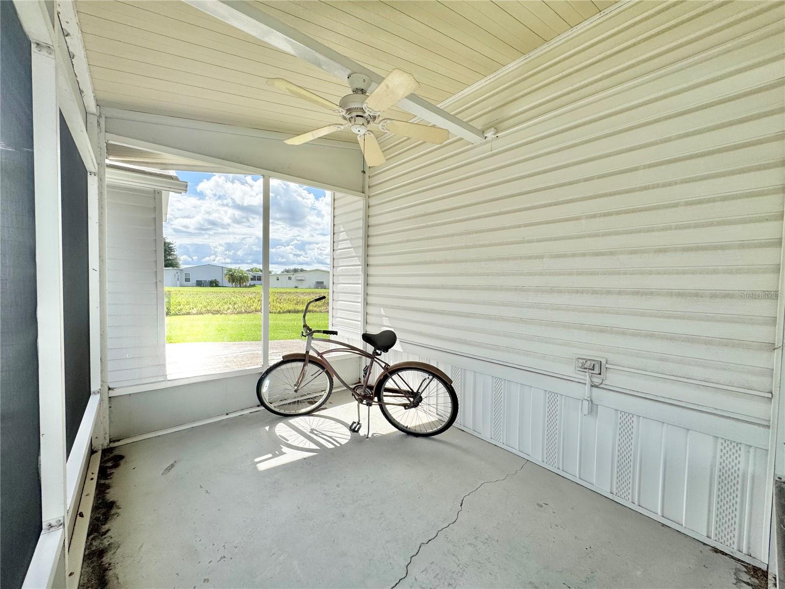 P4936236 Property Photo