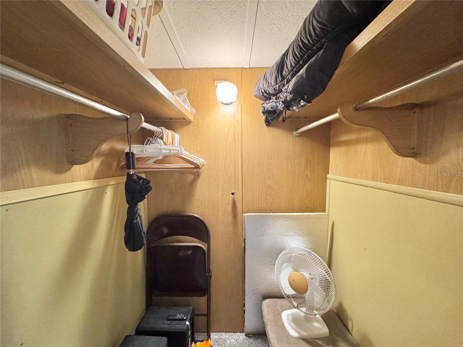 P4936236 Property Photo