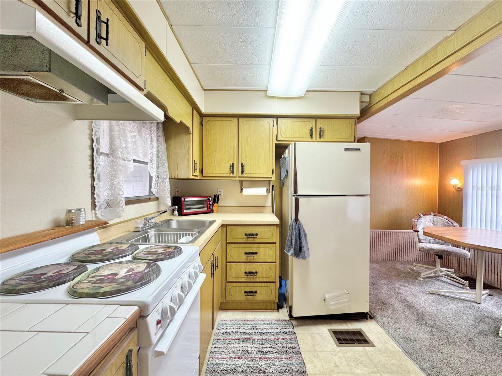 P4936236 Property Photo