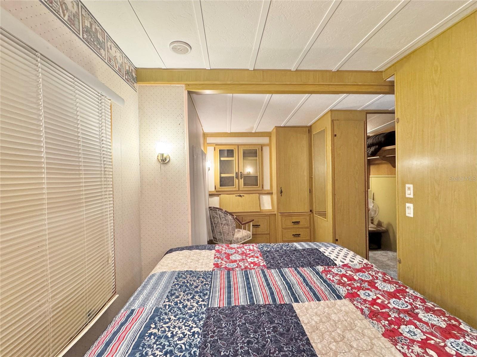 P4936236 Property Photo