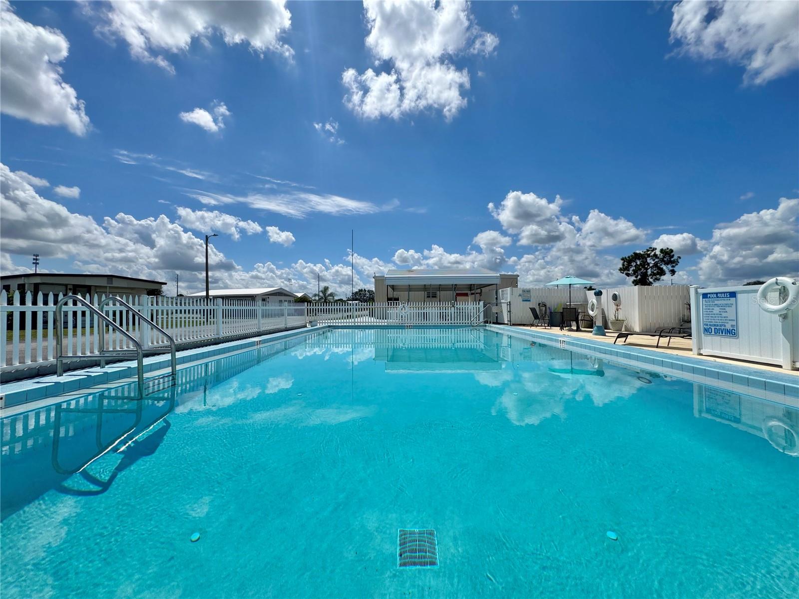 P4936236 Property Photo