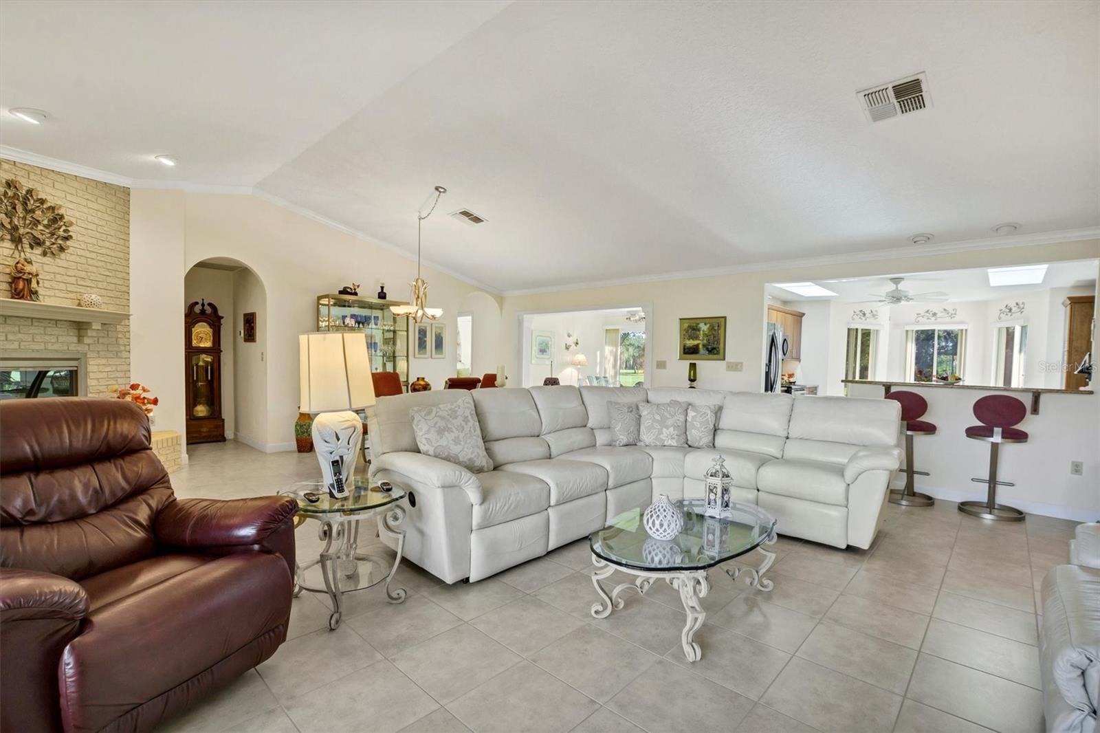 517 CLUBHOUSE DR, LAKE WALES, FL, 33898