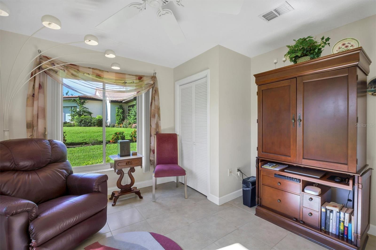 517 CLUBHOUSE DR, LAKE WALES, FL, 33898