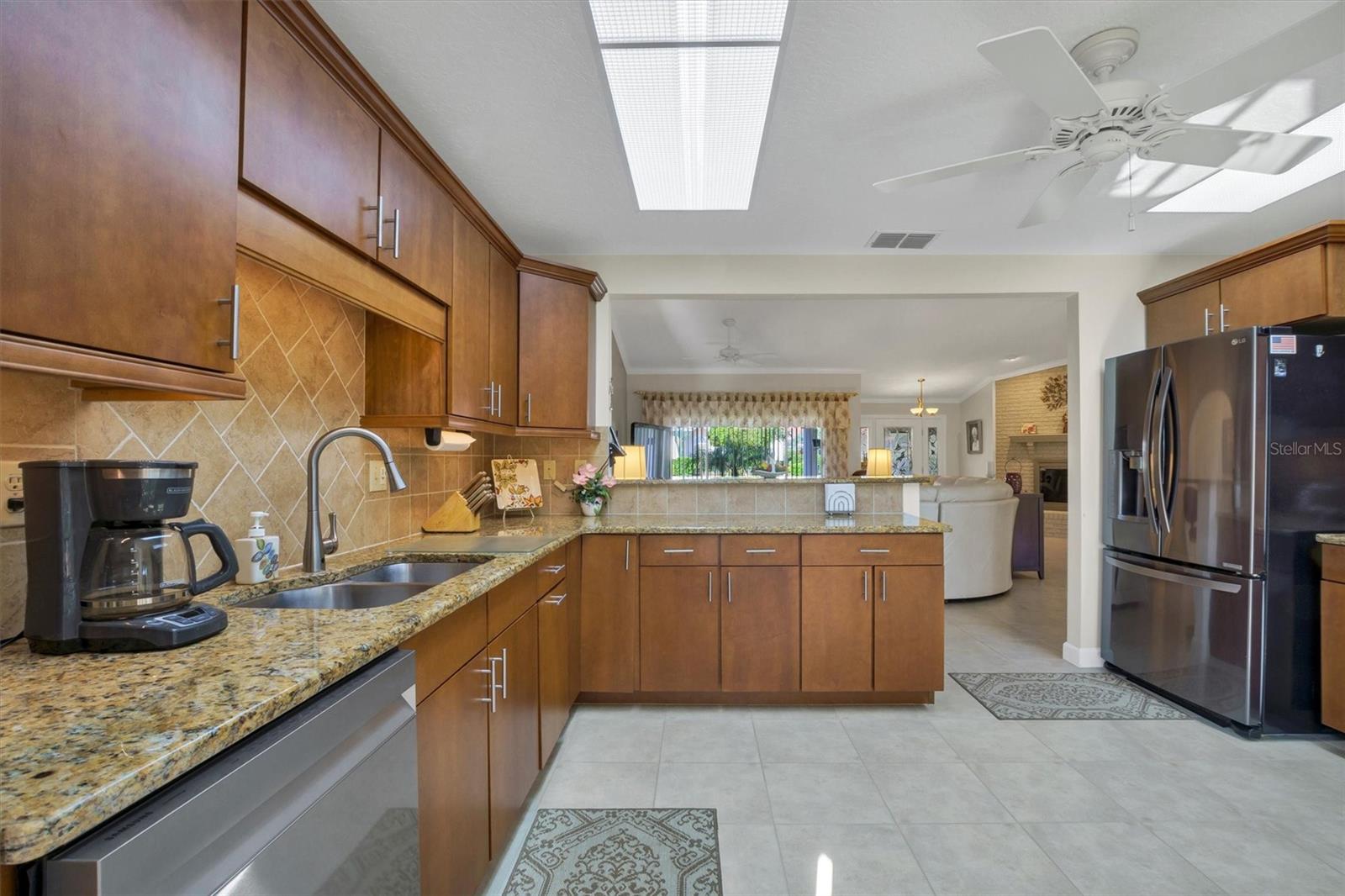 517 CLUBHOUSE DR, LAKE WALES, FL, 33898