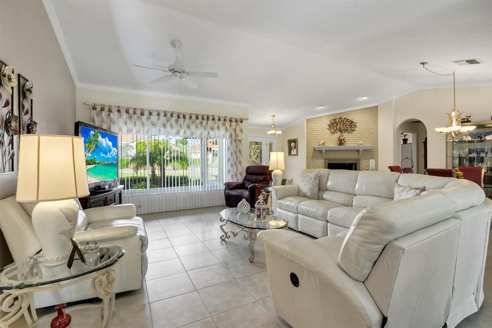 517 CLUBHOUSE DR, LAKE WALES, FL, 33898