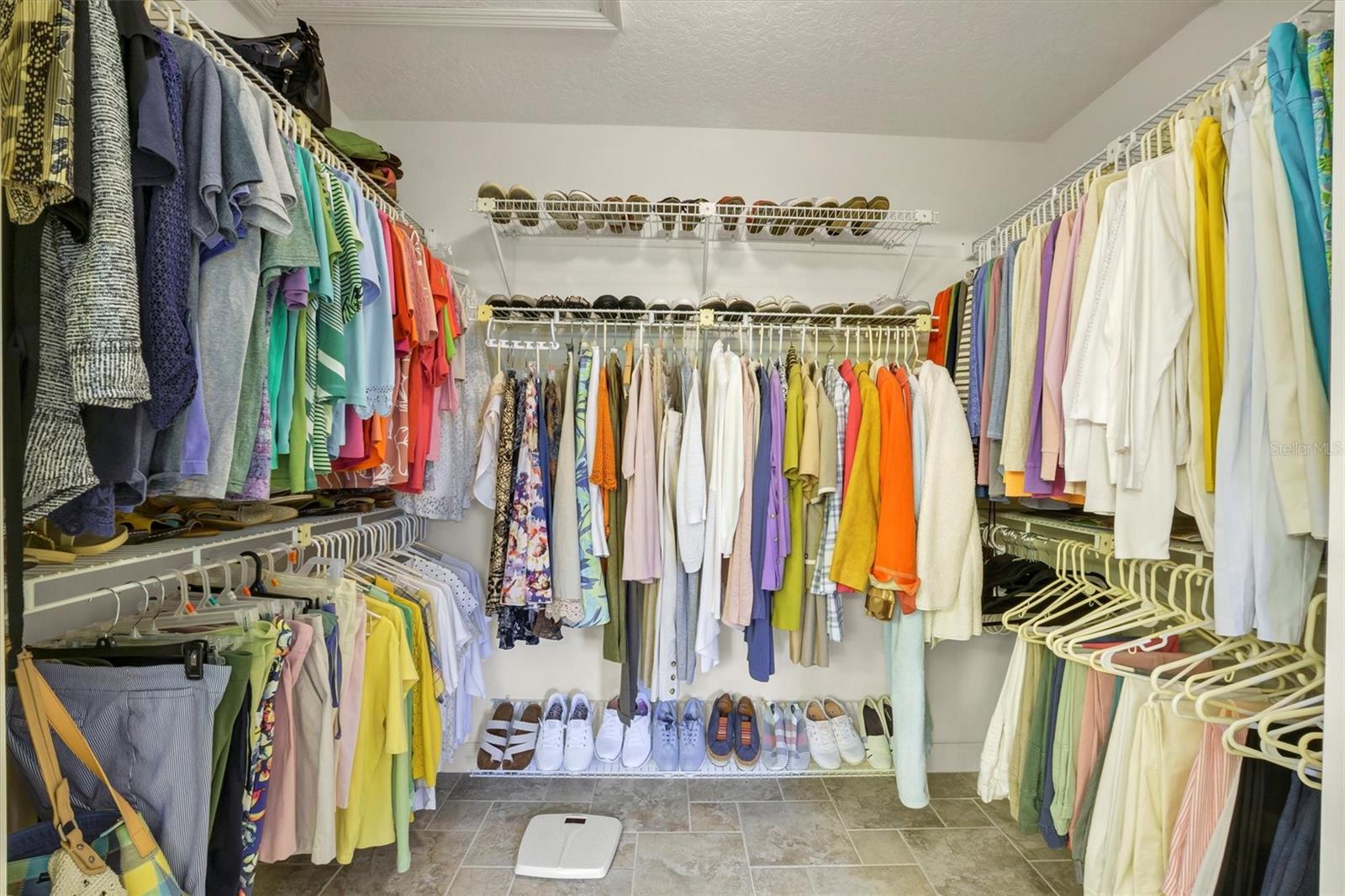 517 CLUBHOUSE DR, LAKE WALES, FL, 33898