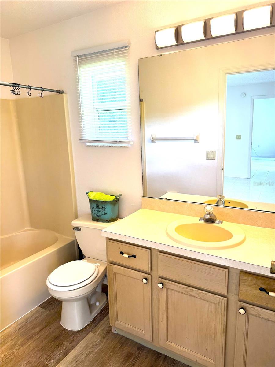 2588 ACADEMY AVE, DELTONA, FL, 32738