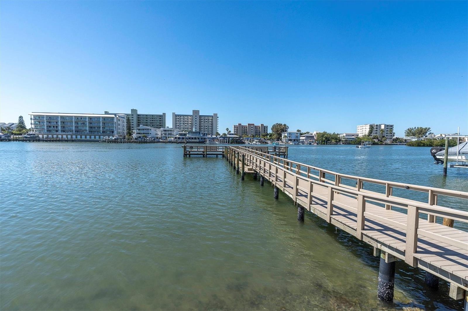 10122 REGAL DR, LARGO, FL, 33774