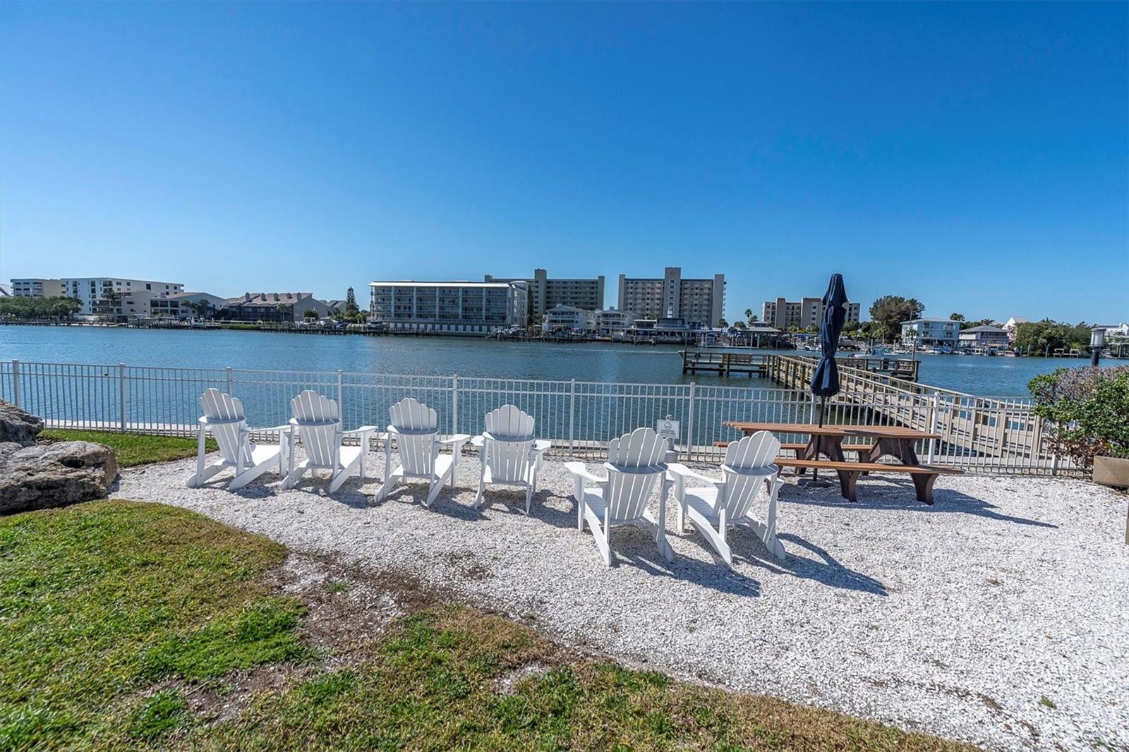 10122 REGAL DR, LARGO, FL, 33774