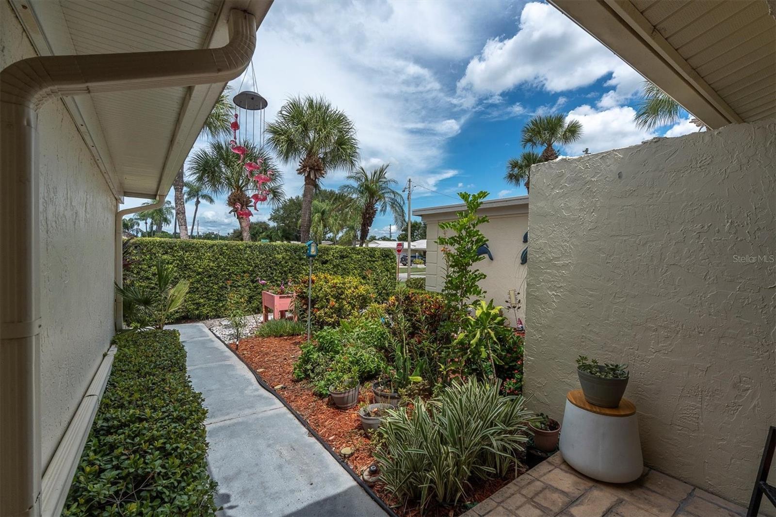 10122 REGAL DR, LARGO, FL, 33774