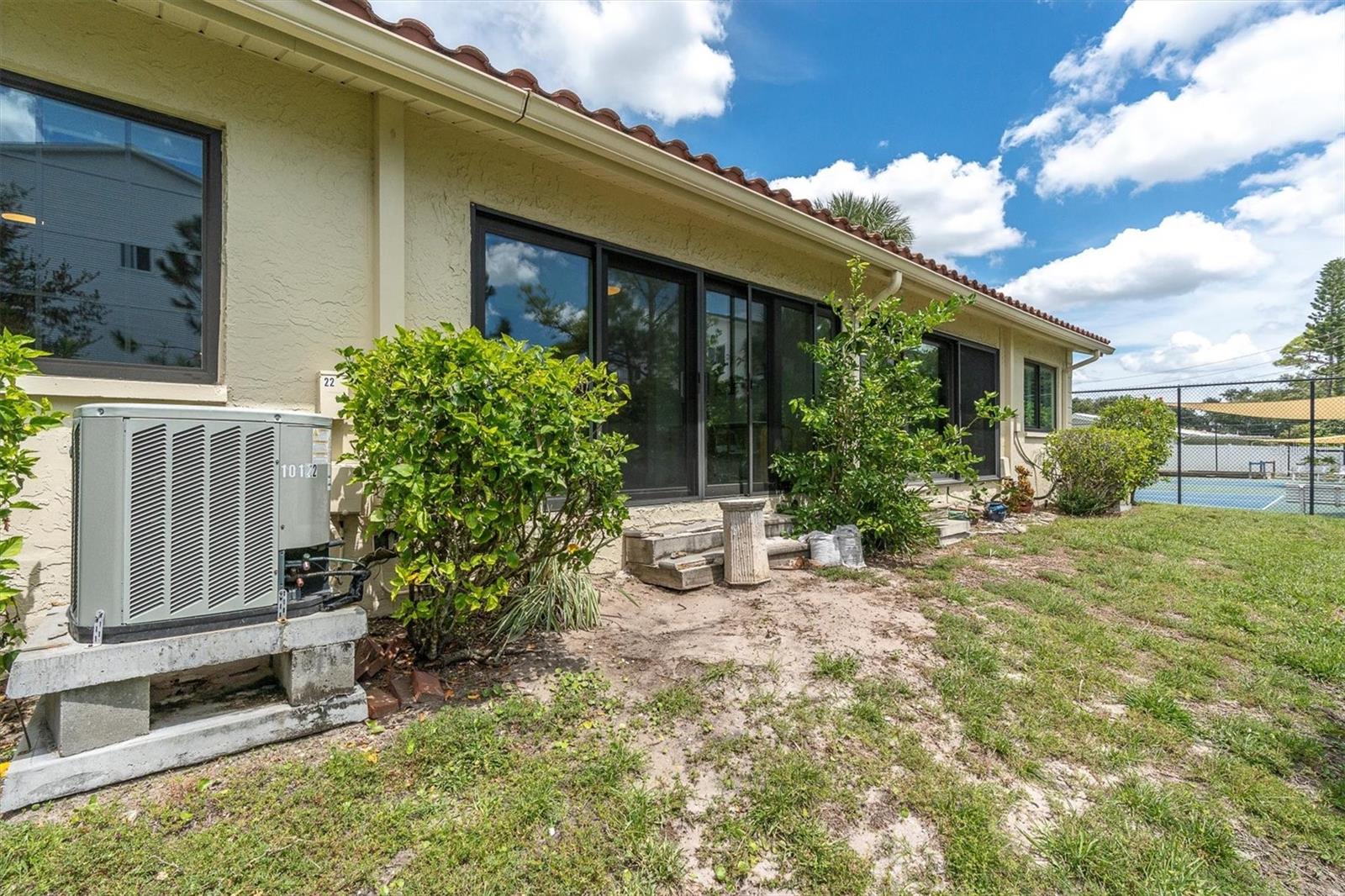 10122 REGAL DR, LARGO, FL, 33774
