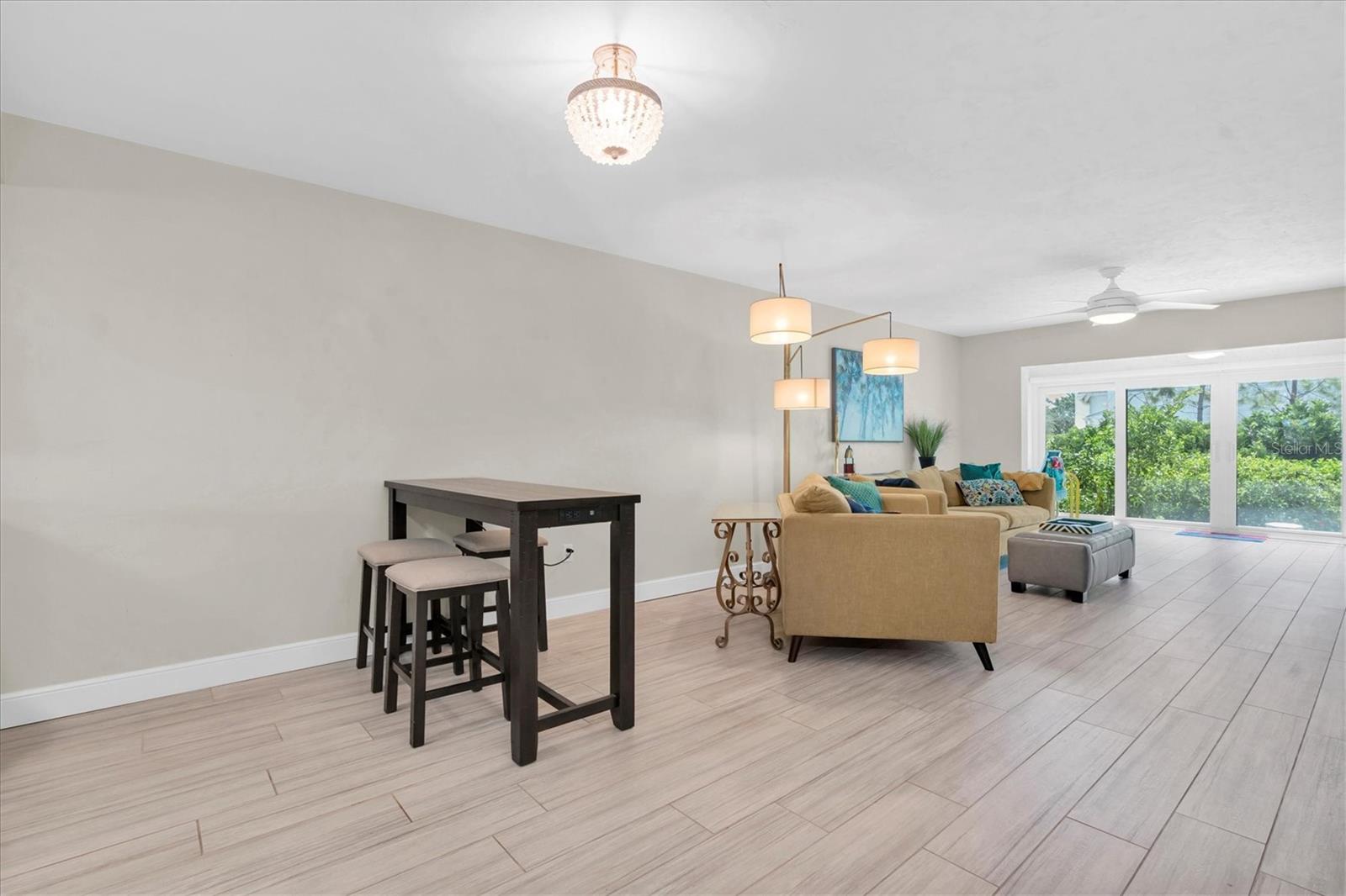 10122 REGAL DR, LARGO, FL, 33774