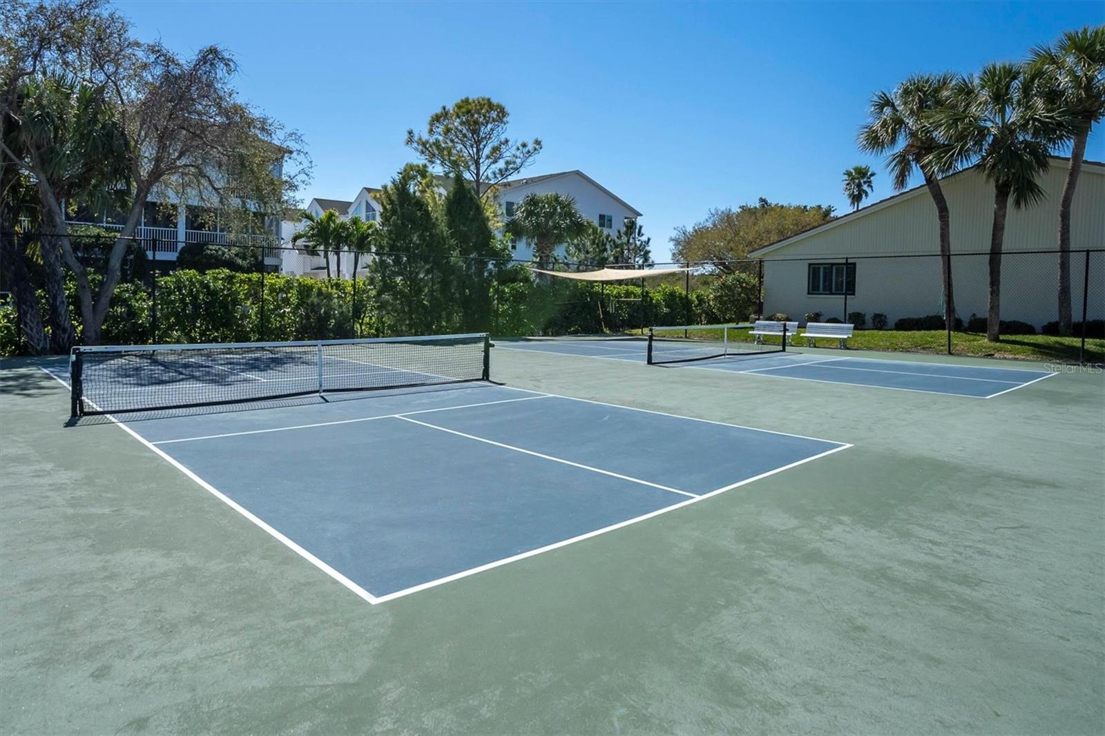 10122 REGAL DR, LARGO, FL, 33774