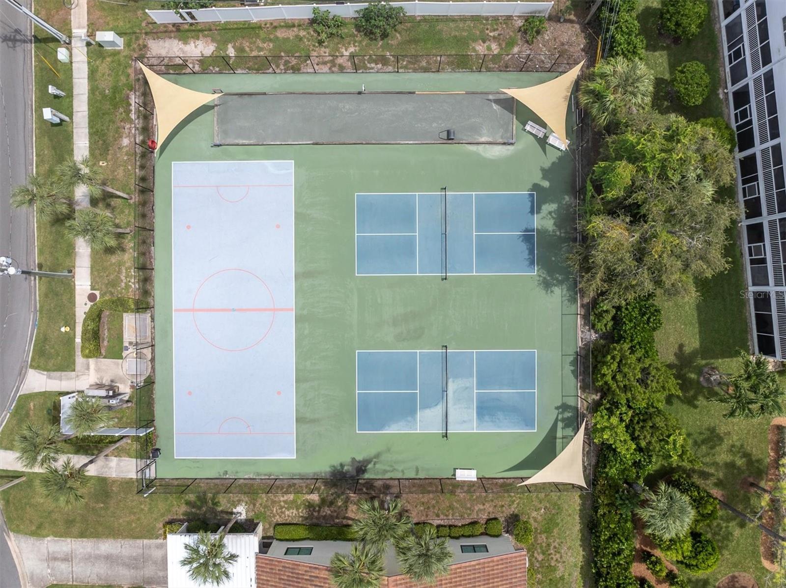 10122 REGAL DR, LARGO, FL, 33774