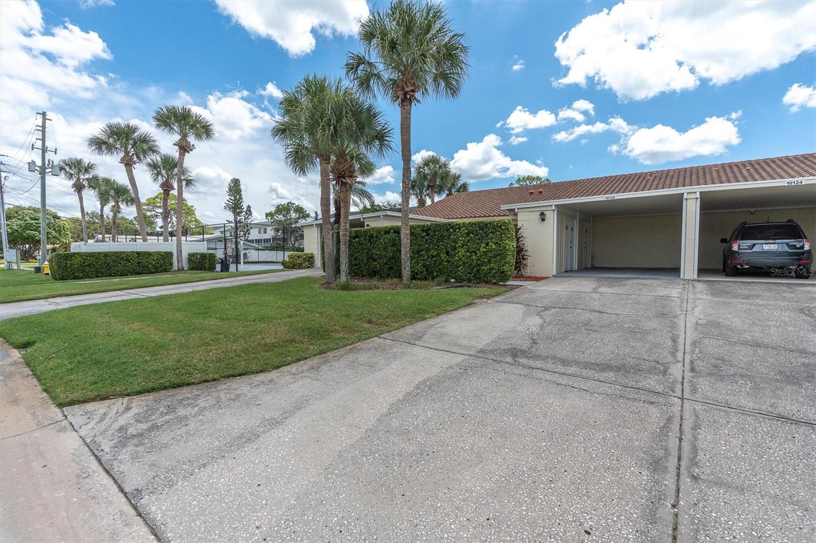 10122 REGAL DR, LARGO, FL, 33774