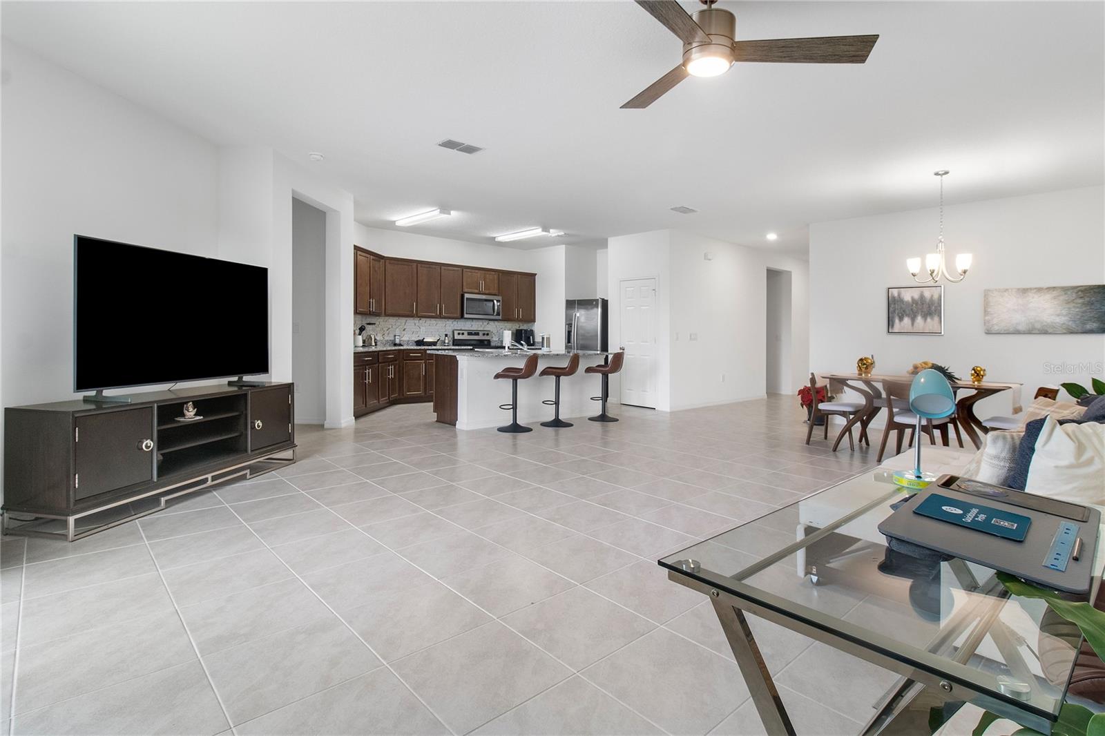 9032 HOOTON WAY, DAVENPORT, FL, 33896