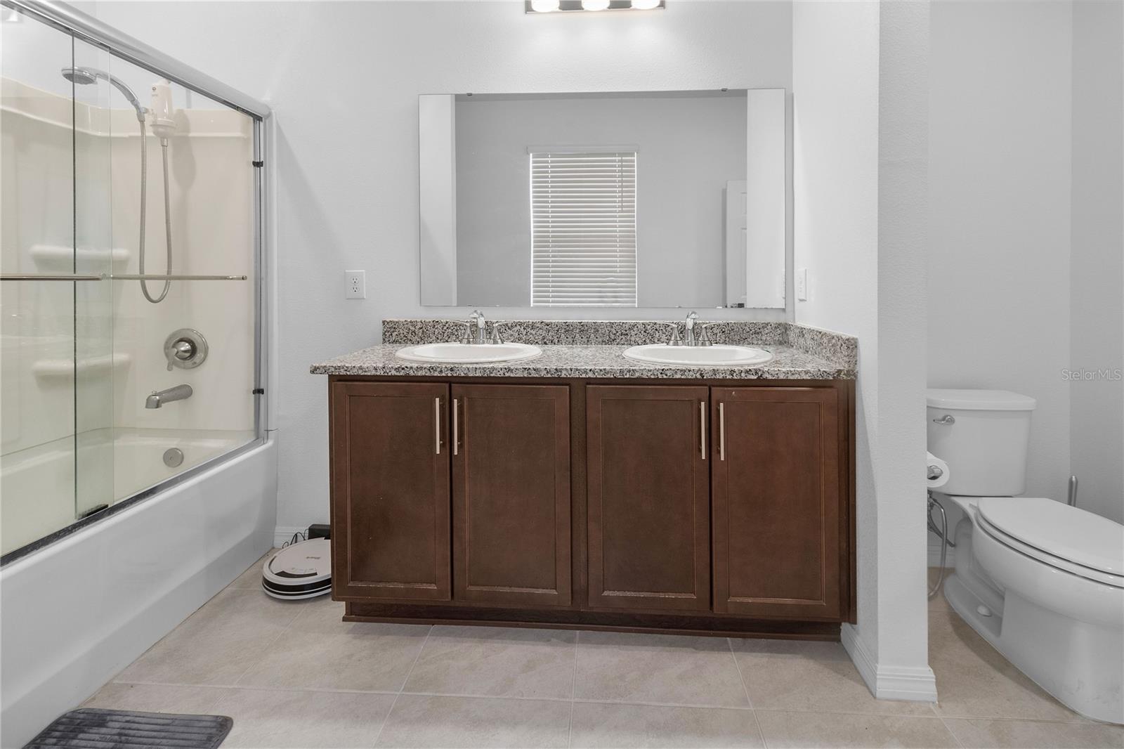 9032 HOOTON WAY, DAVENPORT, FL, 33896