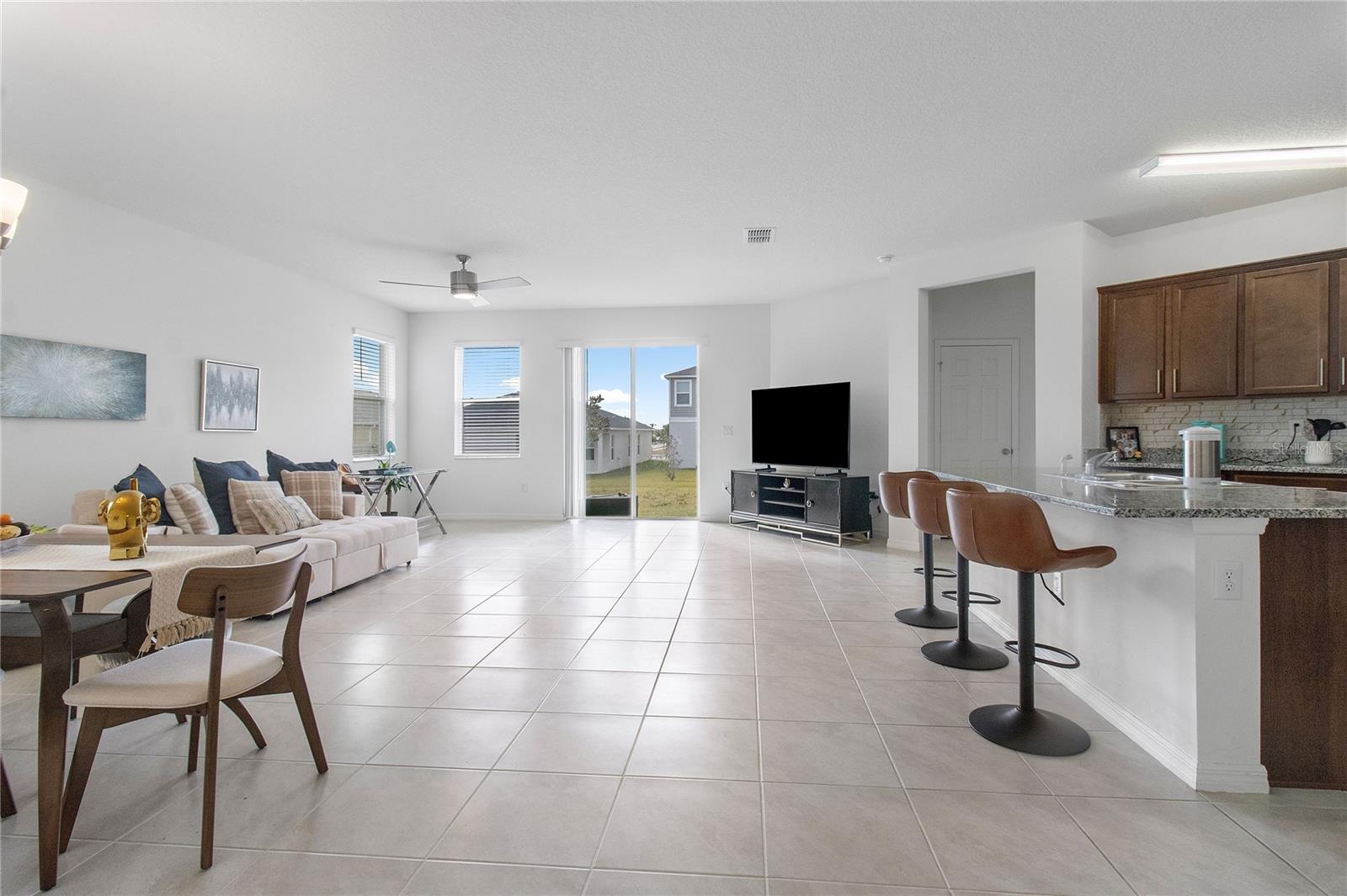 9032 HOOTON WAY, DAVENPORT, FL, 33896