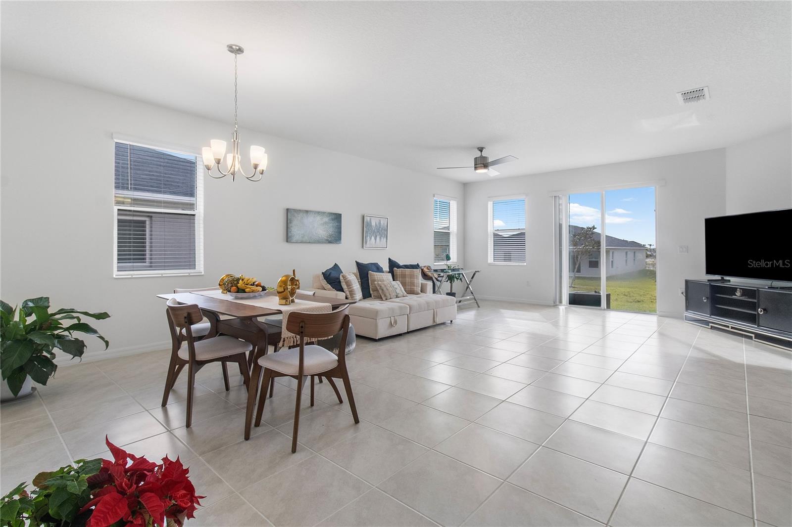 9032 HOOTON WAY, DAVENPORT, FL, 33896