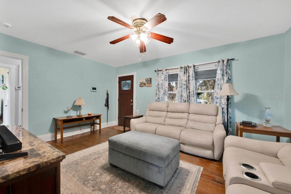 704 E VALENCIA ST, LAKELAND, FL, 33805