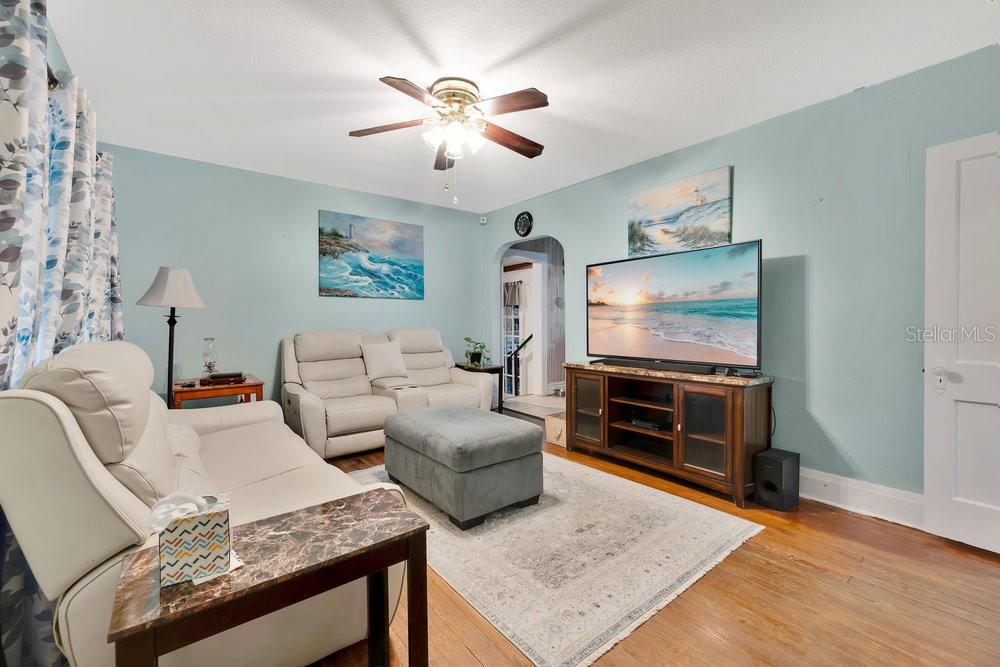 704 E VALENCIA ST, LAKELAND, FL, 33805