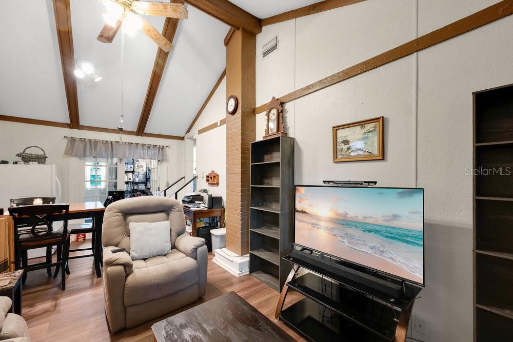 704 E VALENCIA ST, LAKELAND, FL, 33805