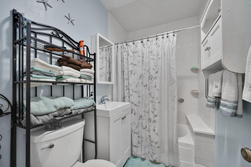 704 E VALENCIA ST, LAKELAND, FL, 33805