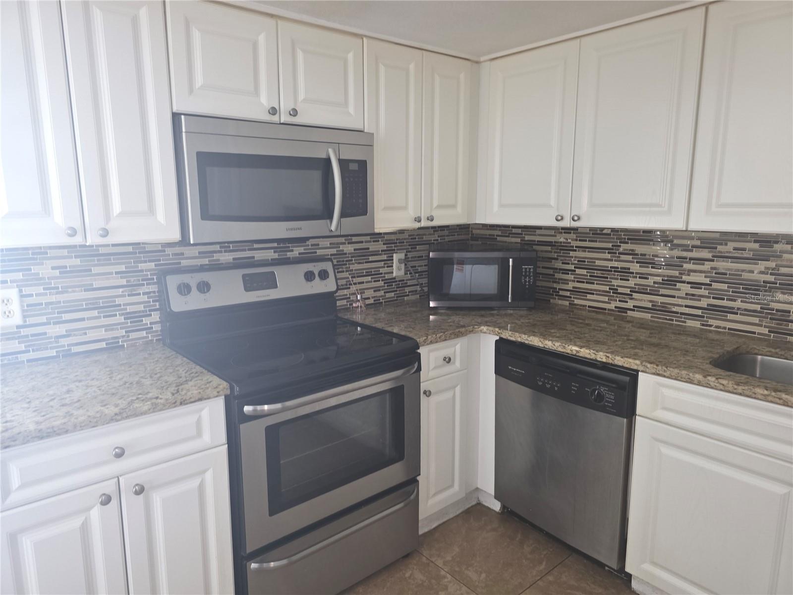 9831 BARLEY CLUB DR #4, ORLANDO, FL, 32837