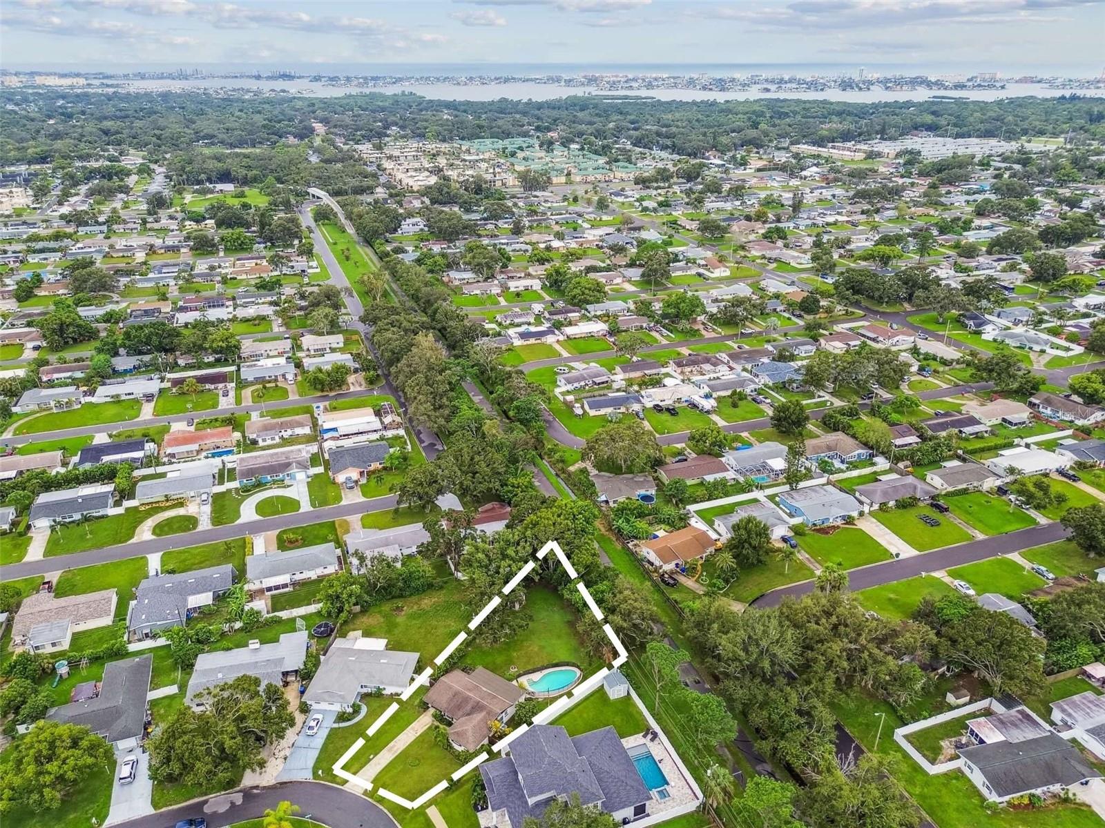 8318 118TH ST, SEMINOLE, FL, 33772