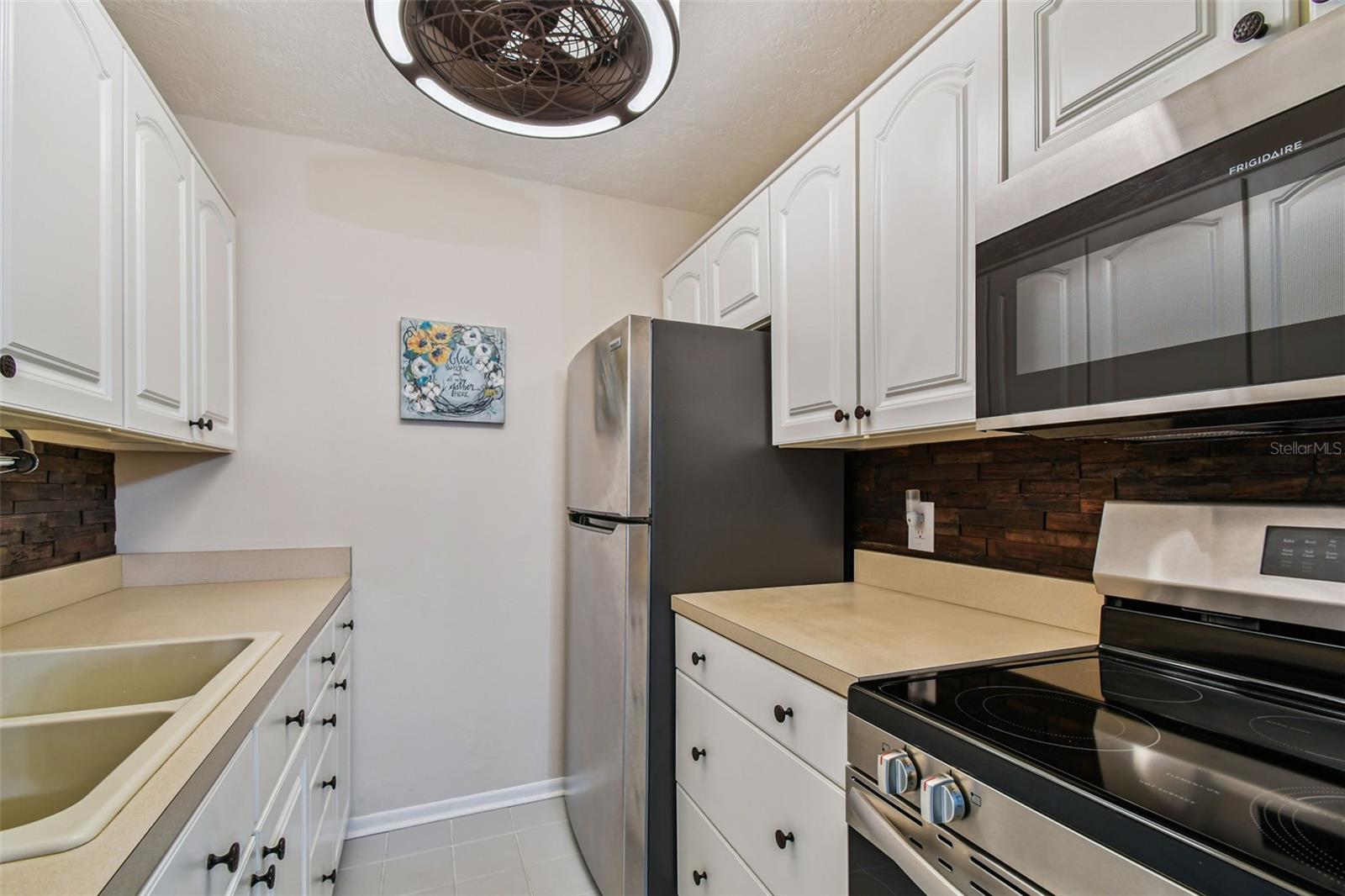 12300 VONN RD #2205, LARGO, FL, 33774