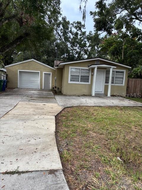 3812 E LAKESHORE DR, TAMPA, FL, 33604