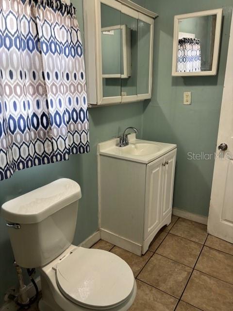 3812 E LAKESHORE DR, TAMPA, FL, 33604