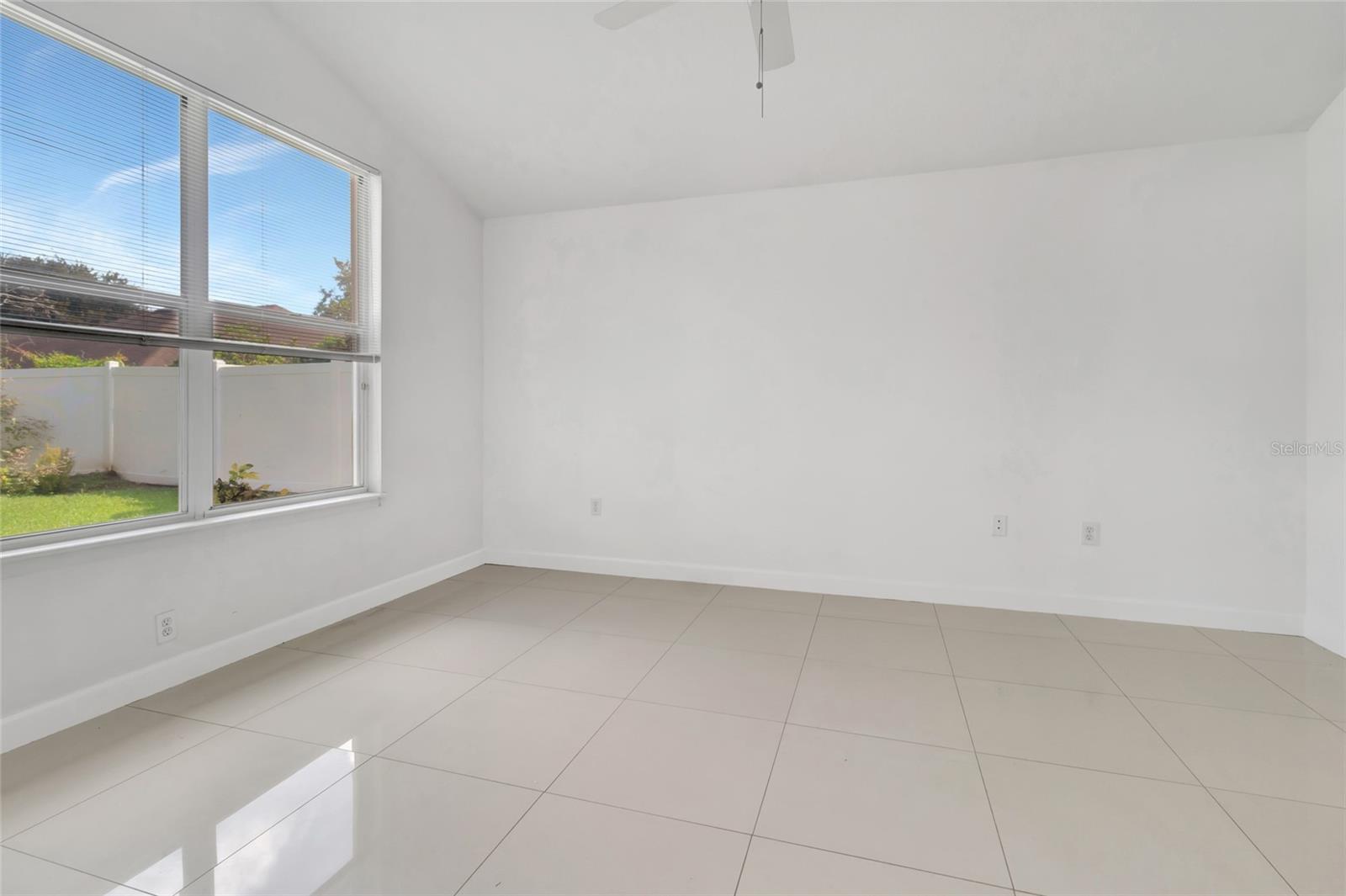 472 QUAIL HILL DR, DEBARY, FL, 32713