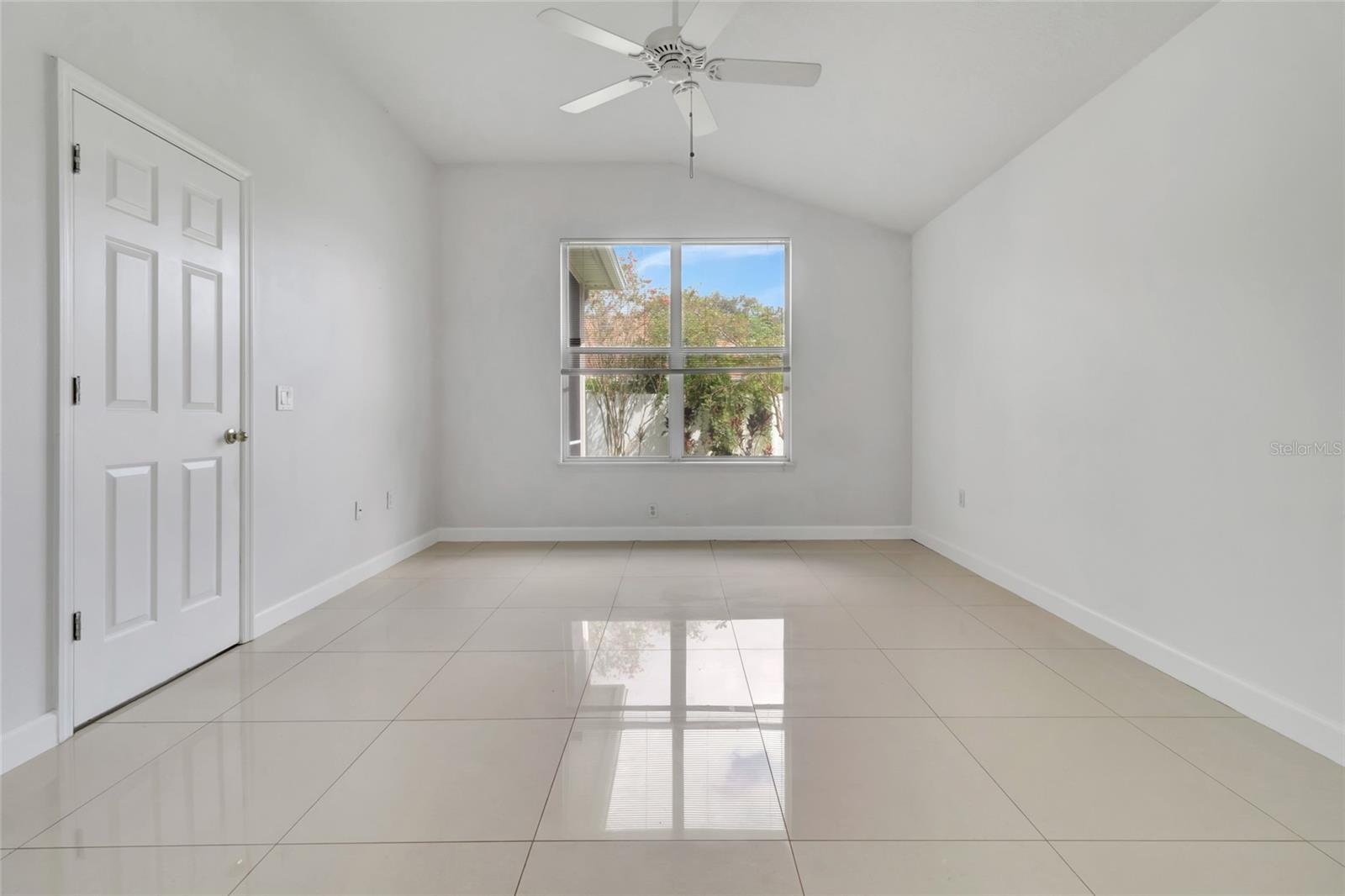 472 QUAIL HILL DR, DEBARY, FL, 32713