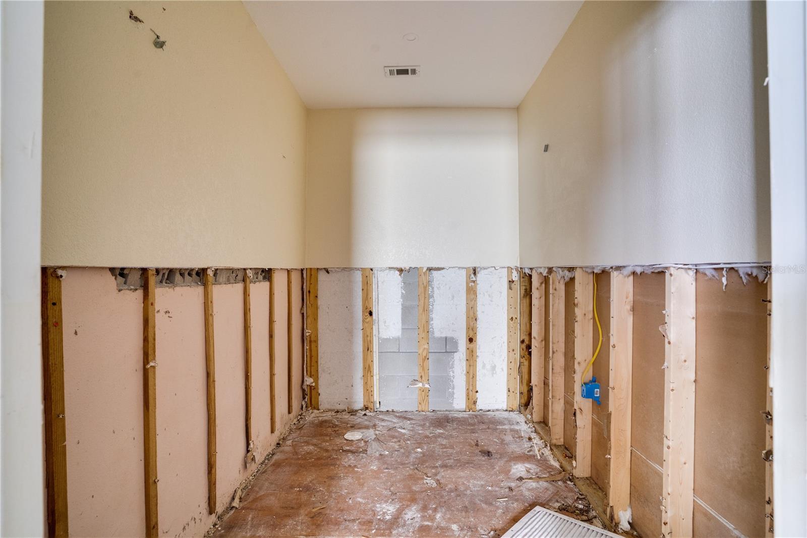 4627 W LAMB AVE, TAMPA, FL, 33629