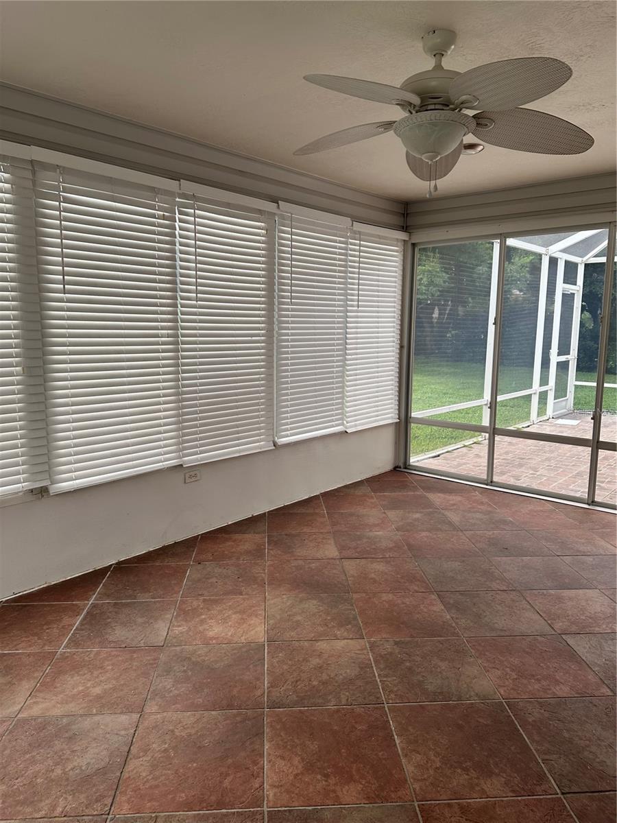 917 CAMINO DEL REY DR, LADY LAKE, FL, 32159