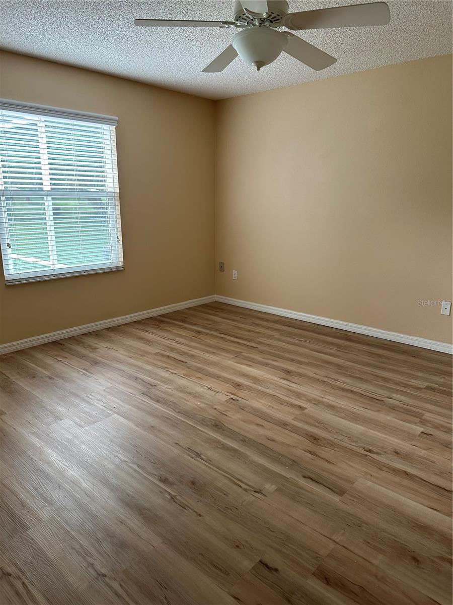 917 CAMINO DEL REY DR, LADY LAKE, FL, 32159