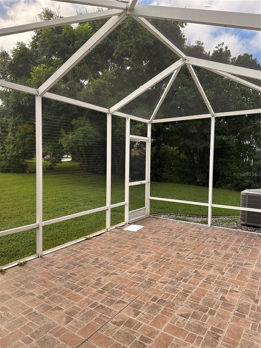 917 CAMINO DEL REY DR, LADY LAKE, FL, 32159