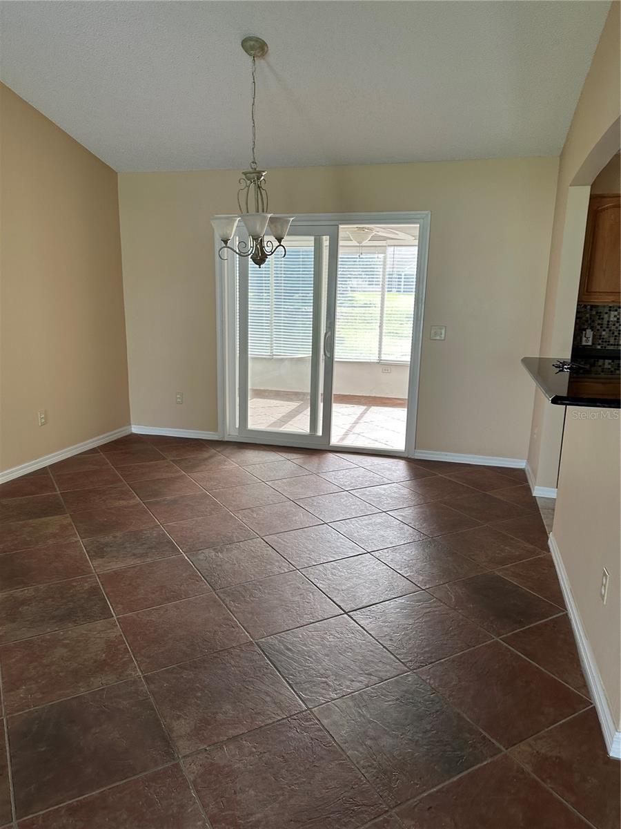 917 CAMINO DEL REY DR, LADY LAKE, FL, 32159