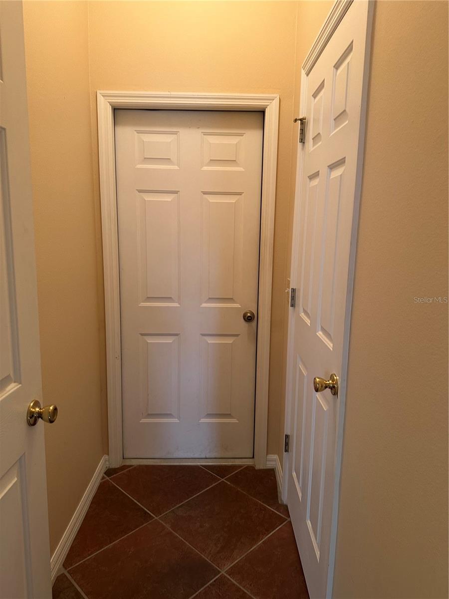 917 CAMINO DEL REY DR, LADY LAKE, FL, 32159