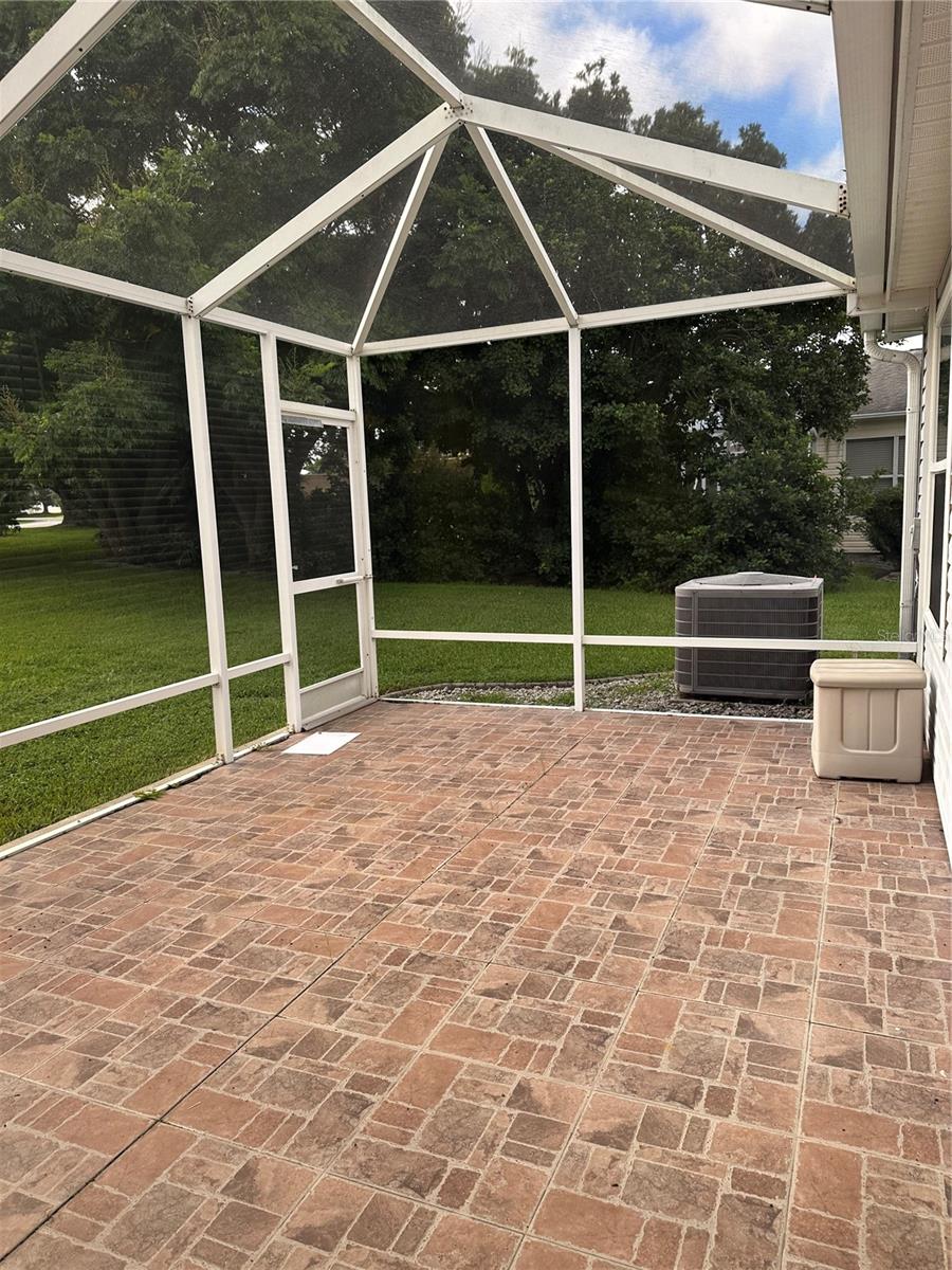 917 CAMINO DEL REY DR, LADY LAKE, FL, 32159