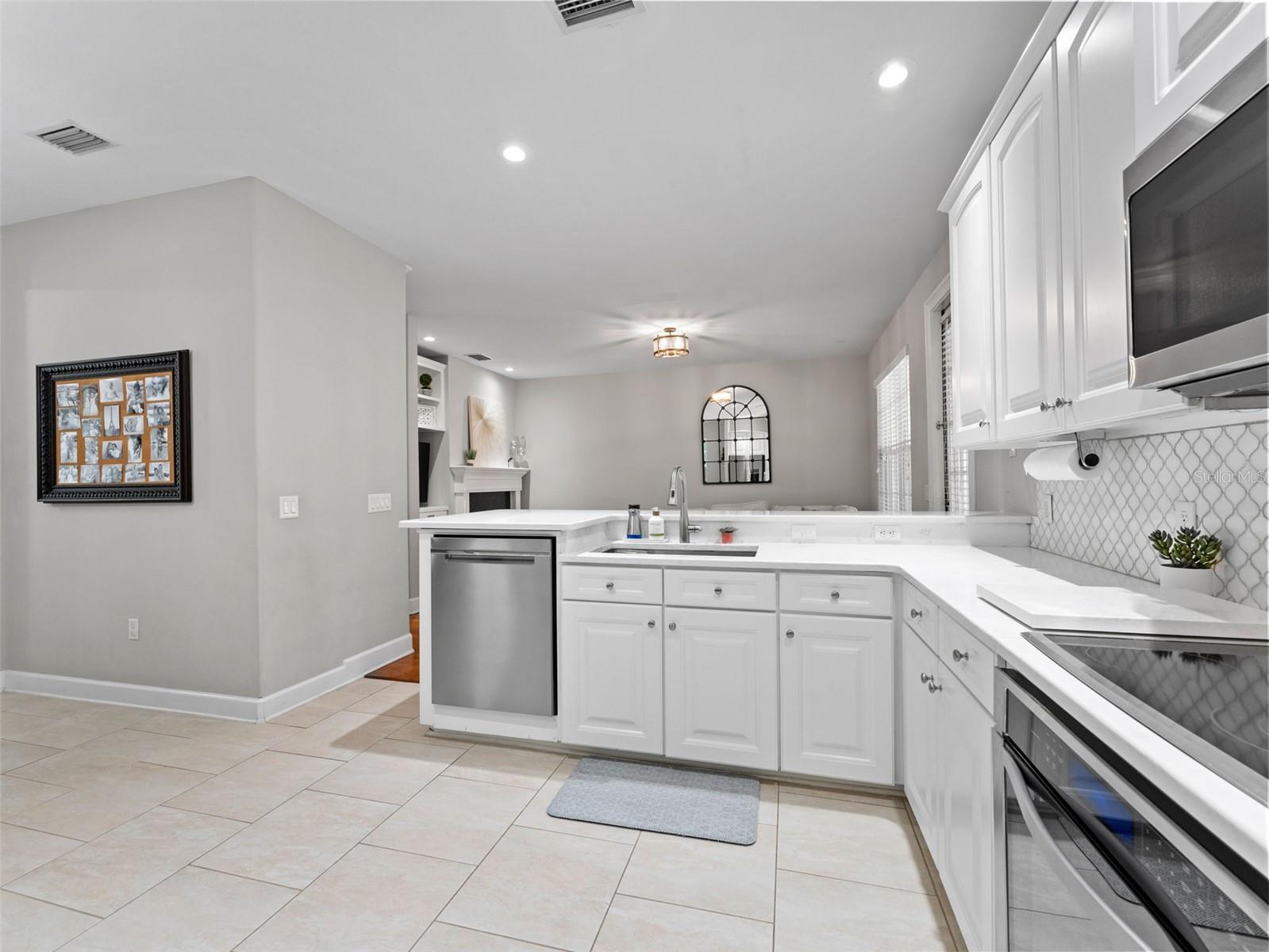 4705 S DAUPHIN AVE, TAMPA, FL, 33611