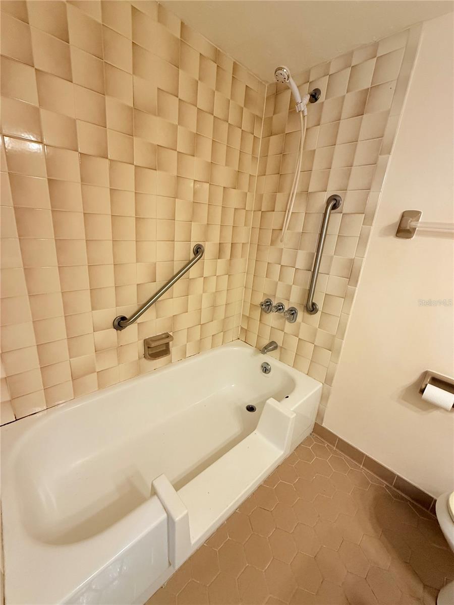 C7514681 Property Photo