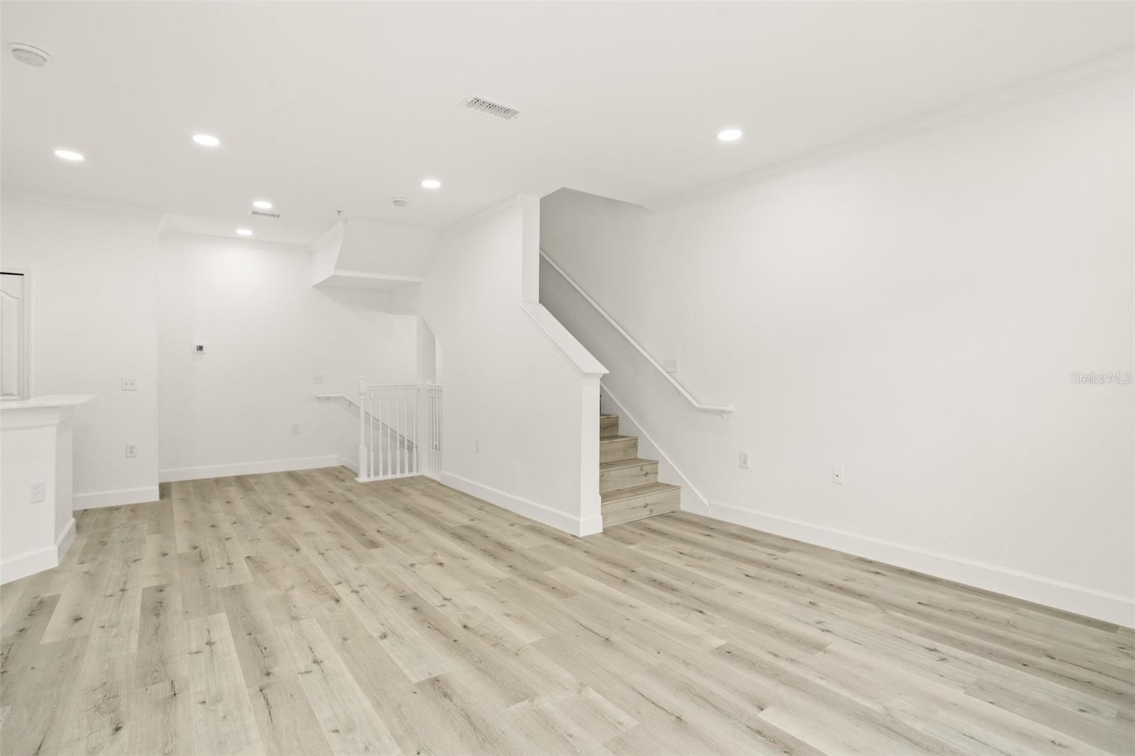 6119 METROWEST BLVD #106, ORLANDO, FL, 32835