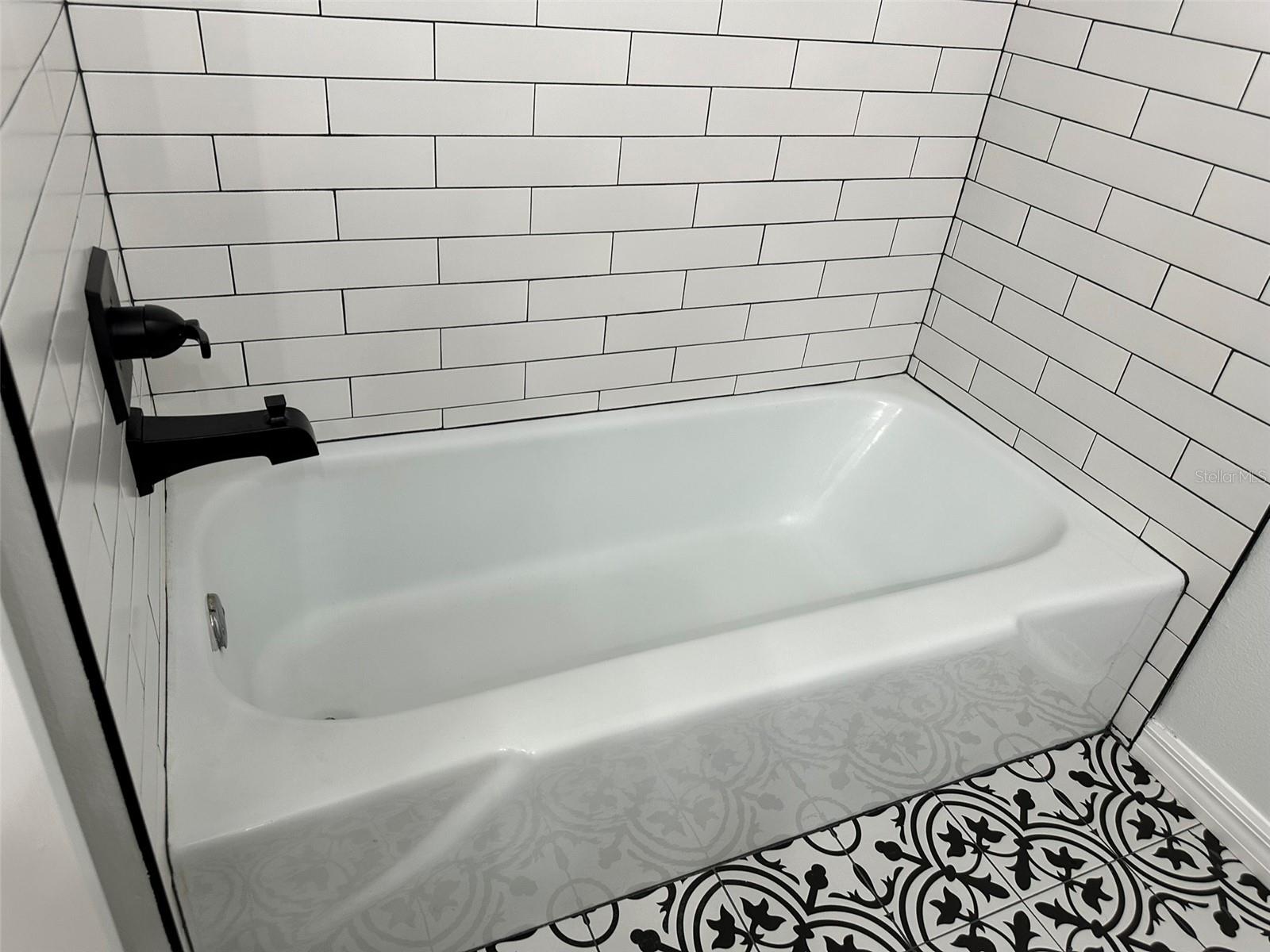 1008 N BRACEWELL DR, PLANT CITY, FL, 33563