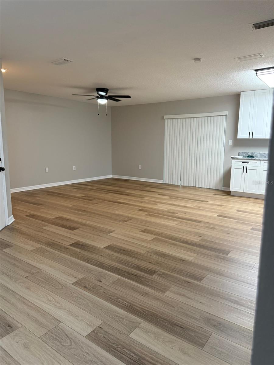 1008 N BRACEWELL DR, PLANT CITY, FL, 33563